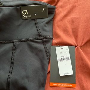 GapFit High Rise 7/8 Leggings in Sculpt Revolution